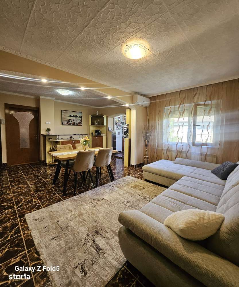 Apartament spațios, complet renovat – 3 camere –Sf. Apostol Andrei - Imagine principală: 2/18