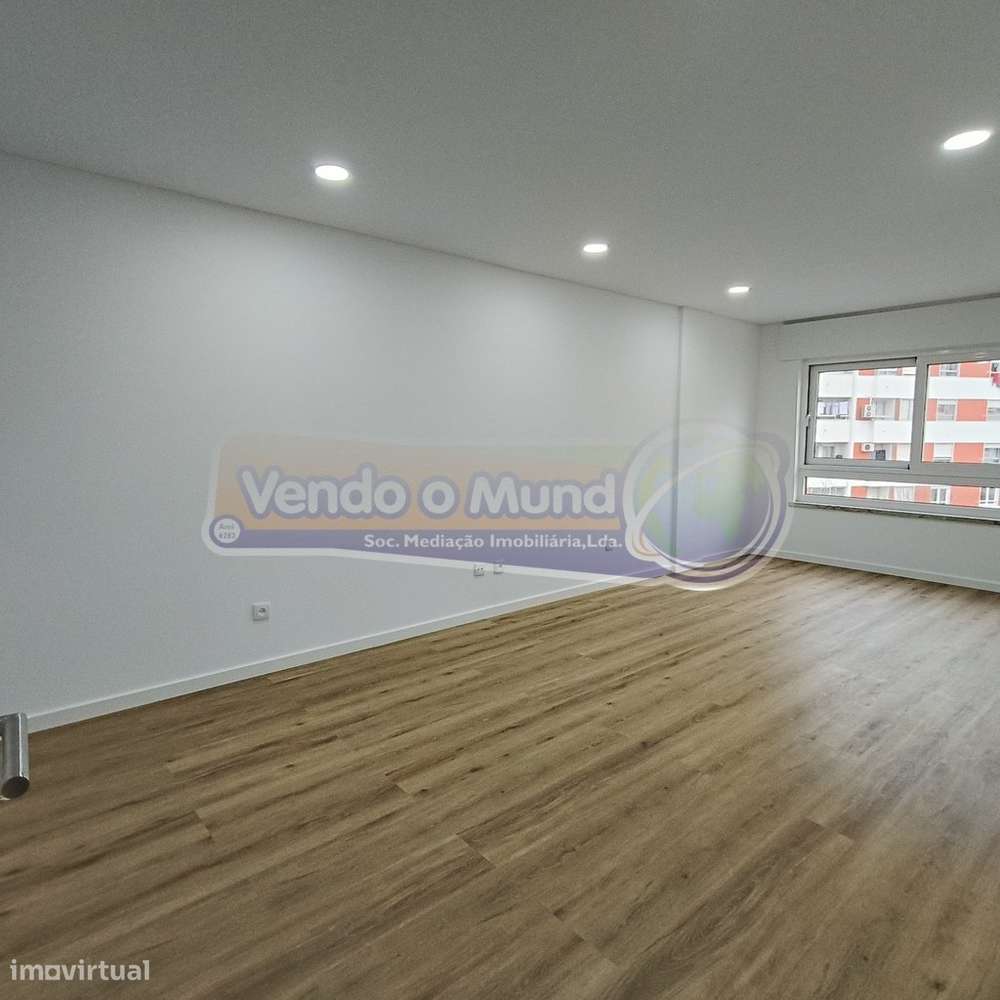 Apartamento T3 na Póvoa de Santa Iria (PSI028)-16