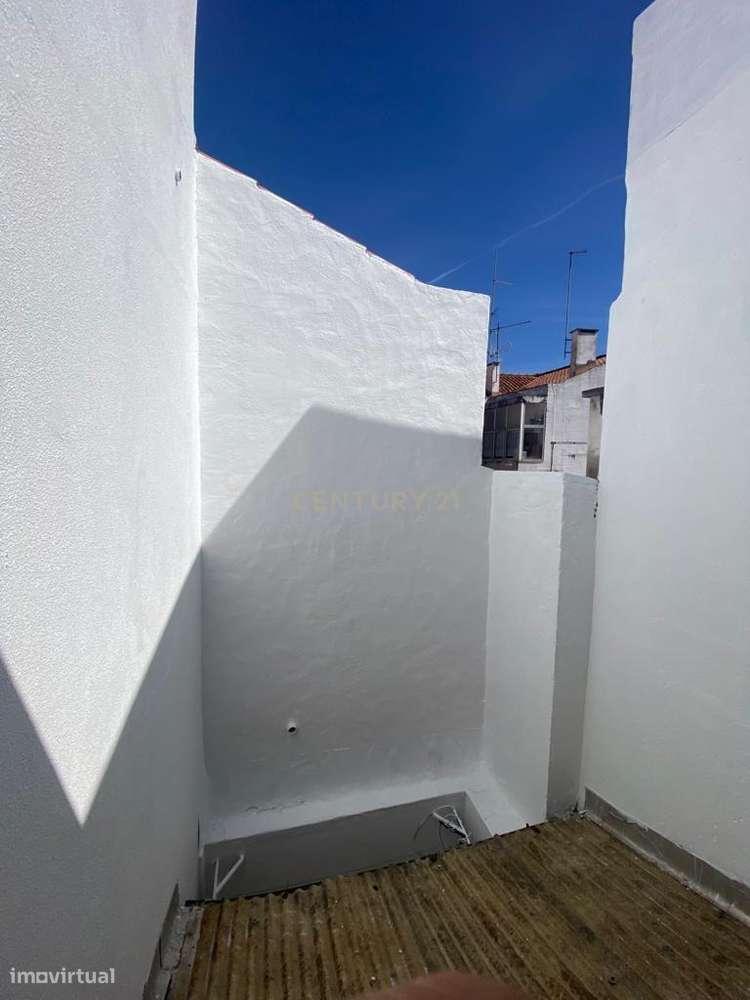 Apartamento T1 - Arrendamento - Centro da Cidade - Grande imagem: 4/15