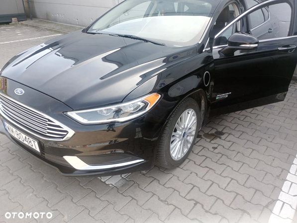 Ford Fusion - 1