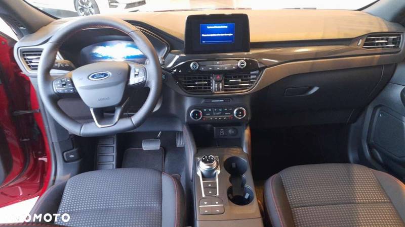 Ford Kuga - 10