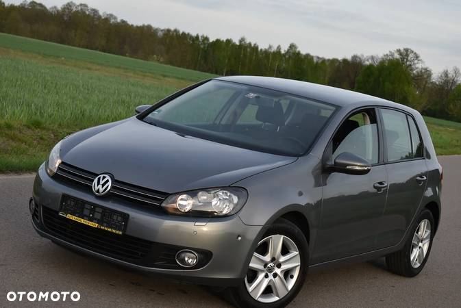 Volkswagen Golf VI 1.6 Highline - 1