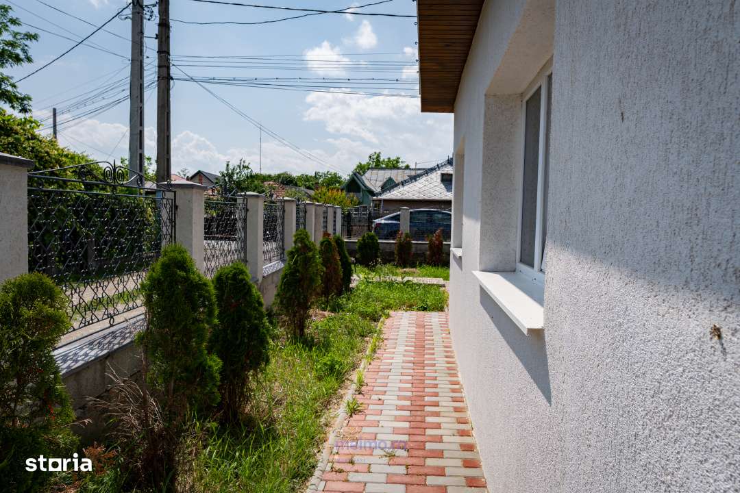 Casa renovata, spatiu pentru familie si gradina - Moinesti-5