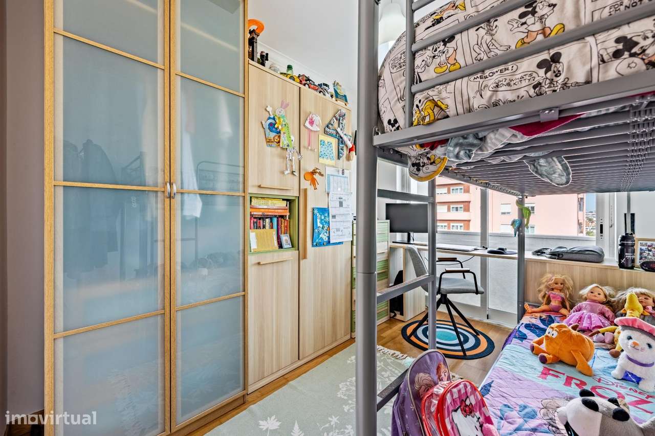 Apartamento T2 em Corroios | Conforto, Acessos e Qualidade de Vida-13