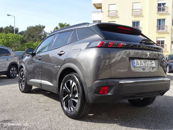 Peugeot 2008 1.2 PureTech Allure - 8