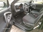 Toyota RAV4 2.0 VVT-i Sol - 13