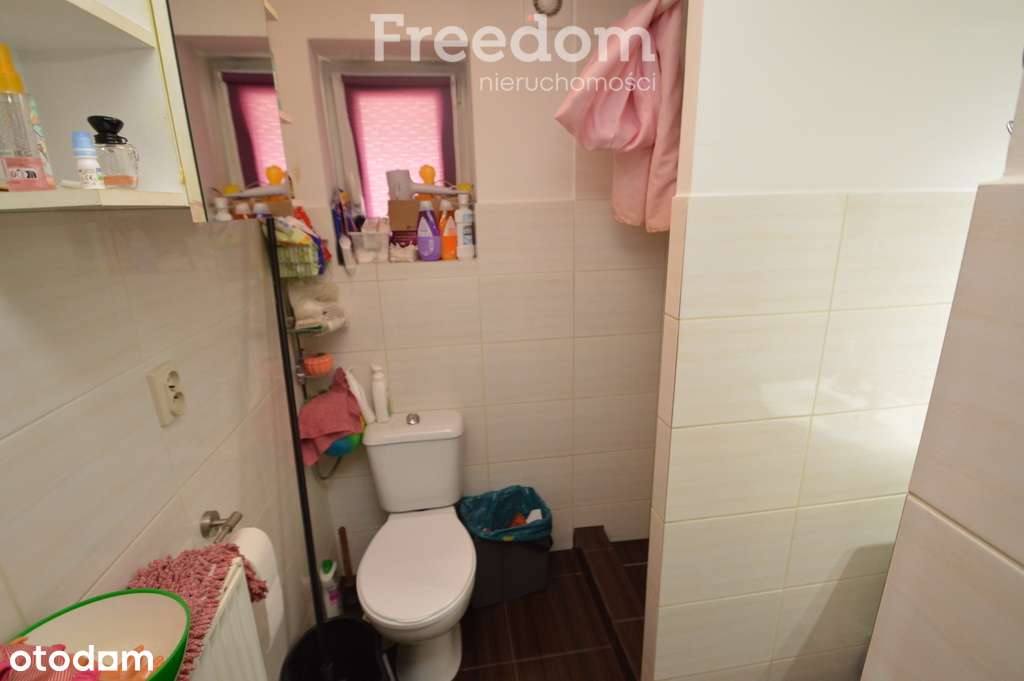 Dom podzielony na cztery mieszkania. - Pełny obrazek: 5/12