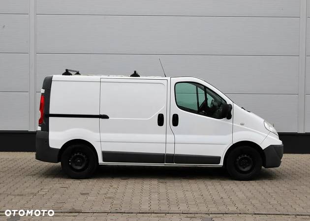 Renault TRAFIC - 8