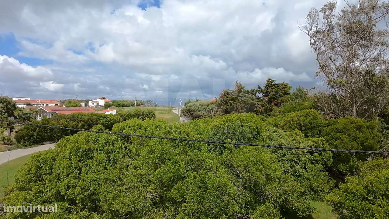 2 Terrenos Confinantes  "Construção de Moradias Isoladas ou Ge...-21