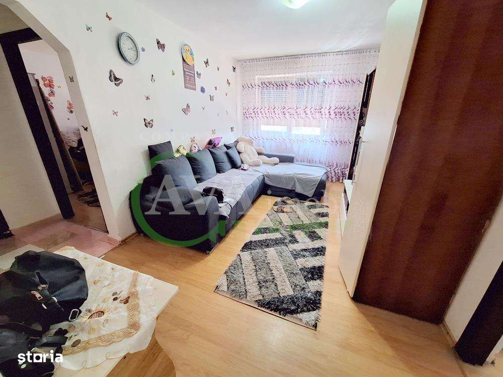 Apartament 3 camere, etaj 3 4, zona Bazinul de Inot Bacau - Imagine principală: 1/8