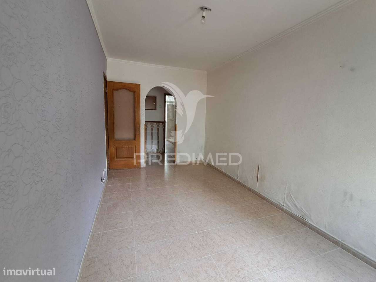 Apartamento T2 renovado em Benfica. - Grande imagem: 4/16