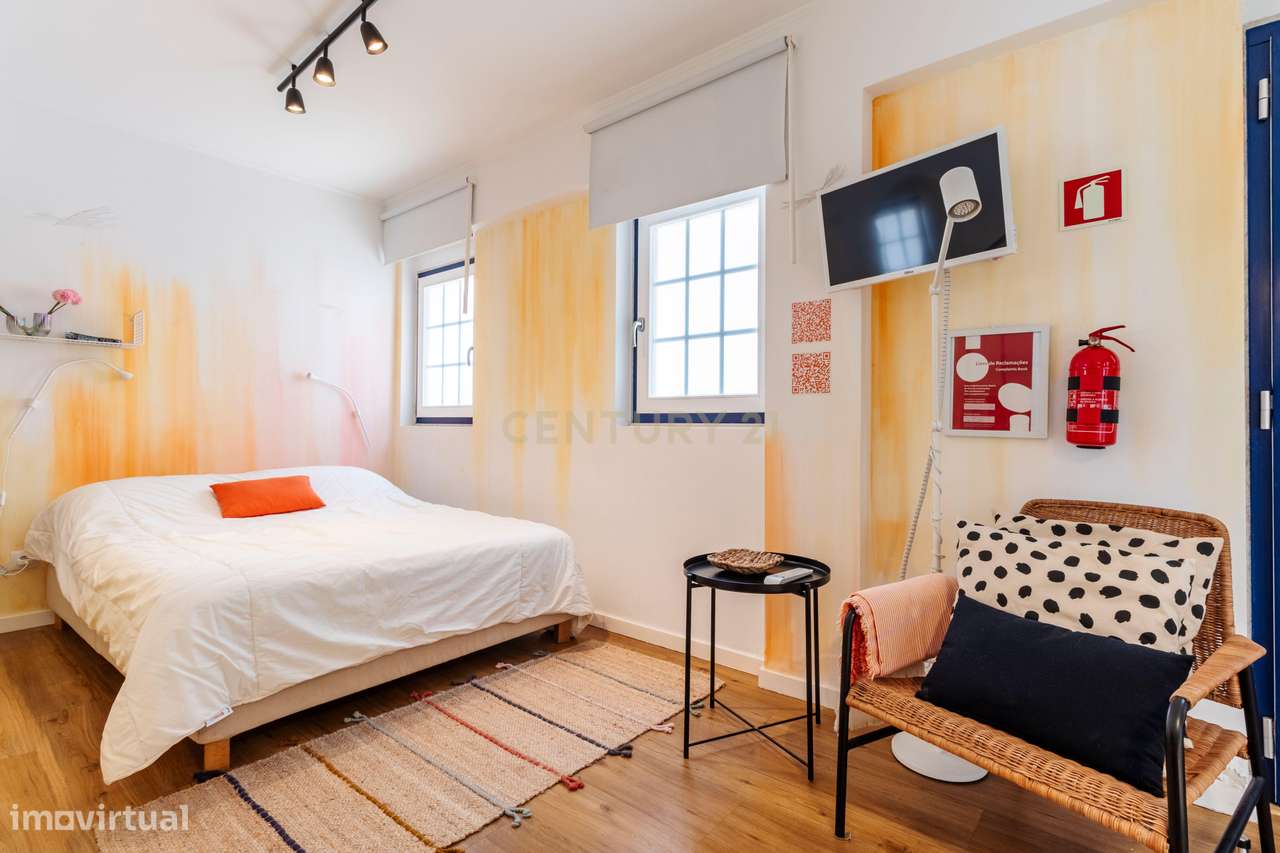 T0 + T1 Mobilados | Licença de AL | Prédio Reabilitado | Estrela / Cam-13
