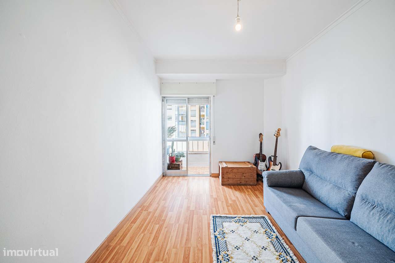 Apartamento T2 localizado nas Mercês-19