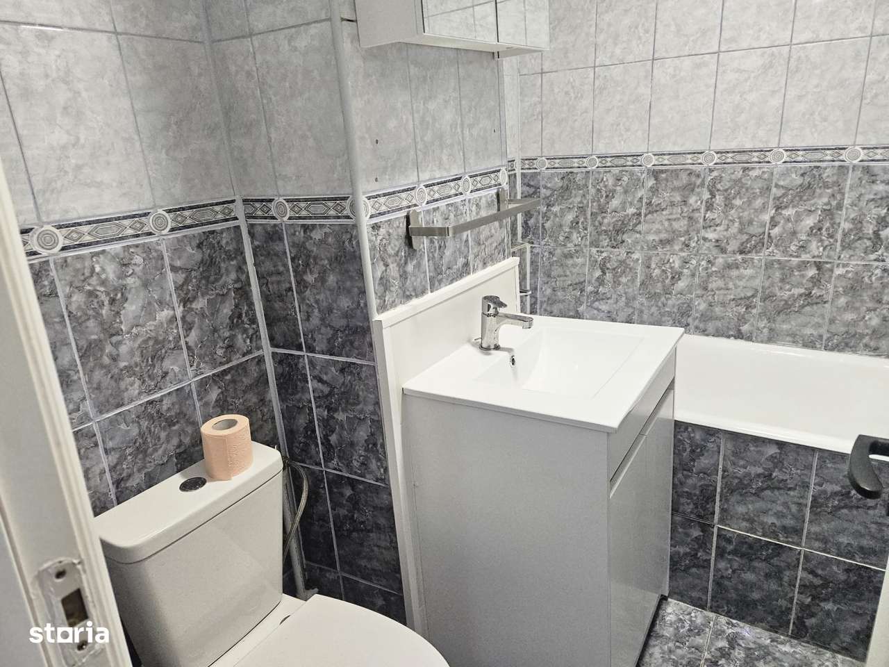 GARSONIERA RENOVATA /MOBILATA /UTILATA /TOTUL NOU /BLOC 1986/SECTOR 3-7