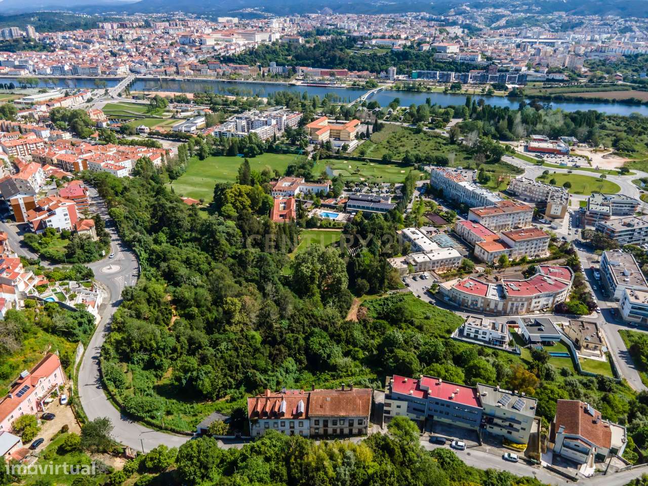 Moradia com vistas deslumbrantes sobre Coimbra-19