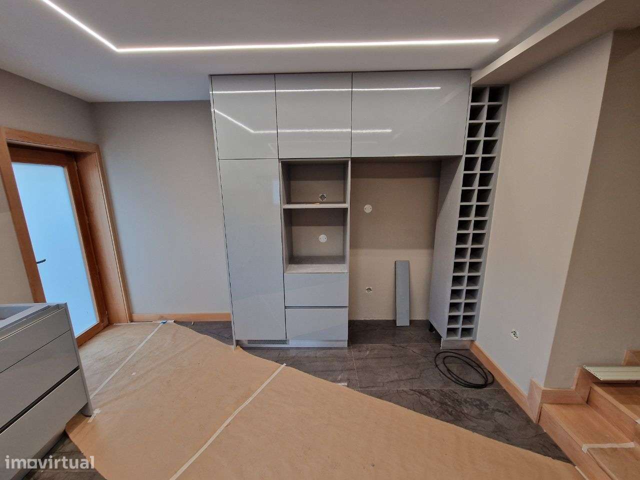 FANTÁSTICO oportunidade de Negócio - MORADIA V4 com Quatro suites - Grande imagem: 5/34