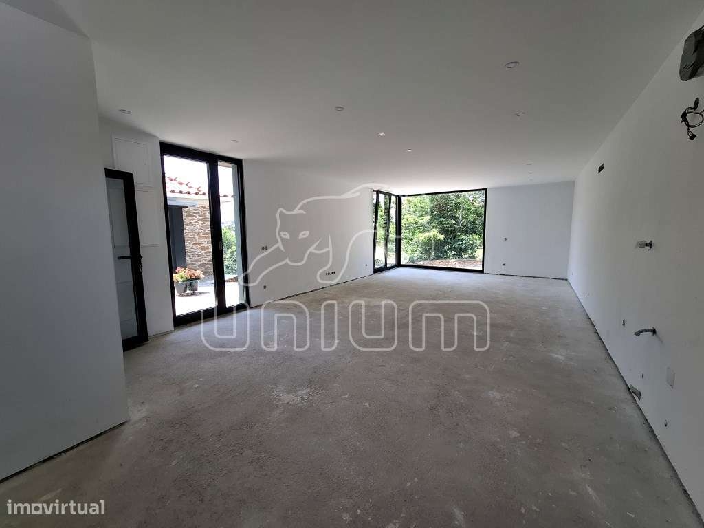 Fabulosa Moradia T4 com piscina-18