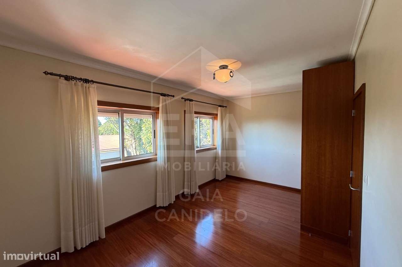 V4 de duas frentes na Madalena - Grande imagem: 2/25