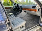 BMW E32 730i V8 wnętrze fotele kanapa skóra elektryka boczki roleta dekory drewno roleta podsufitka - 1