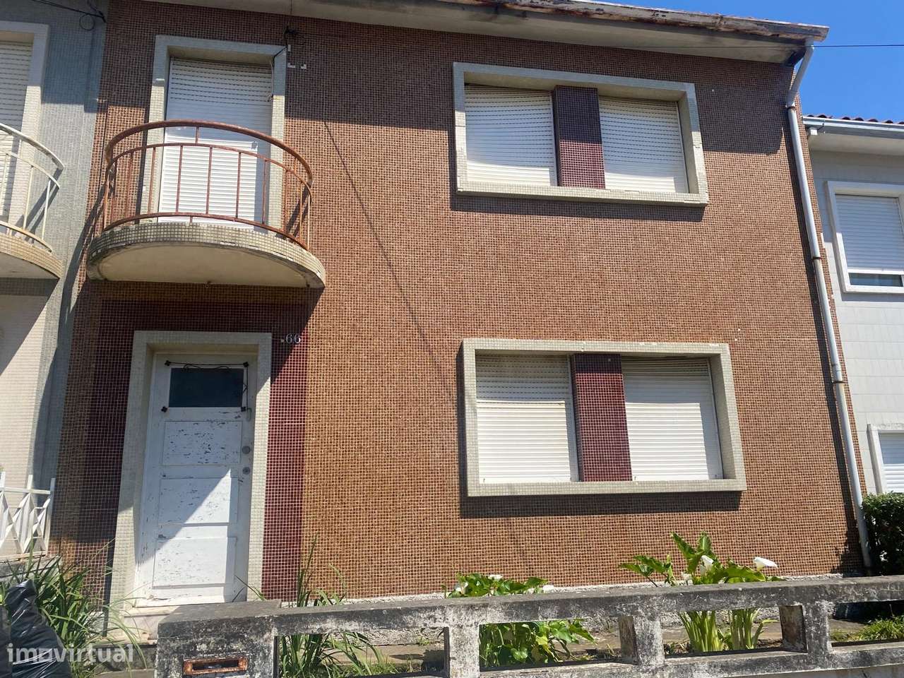 Moradia T3 c/ jardim no Bairro António Aroso - Porto - Grande imagem: 2/23