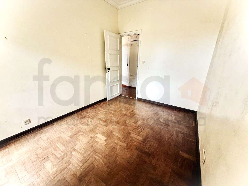 APARTAMENTO T4 EM OEIRAS-34