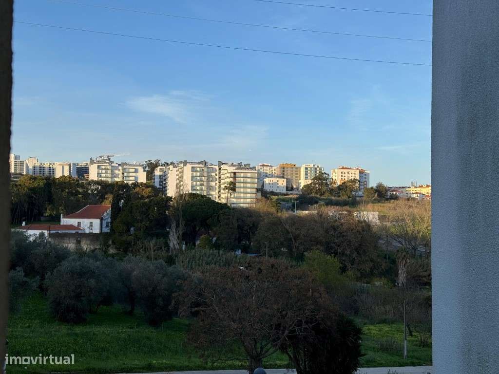 APARTAMENTO T3 - NA RUA CORREIA GARÇÃO - ODIVELAS-37