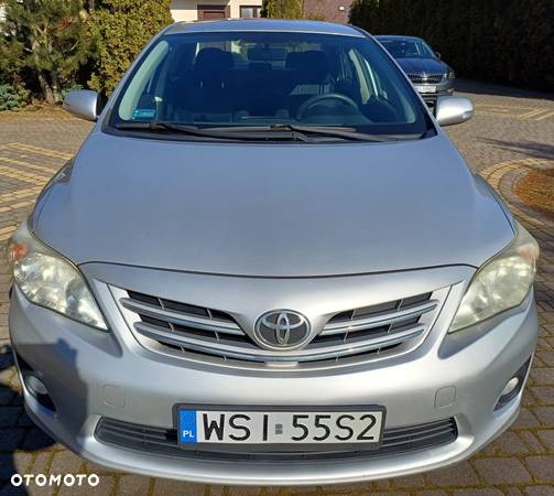 Toyota Corolla 2.0 D-4D Premium - 2