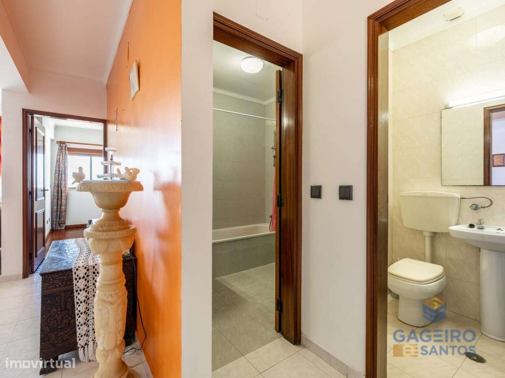 Apartamento T2 com piscina e vista baía | São Martinho do Porto-13