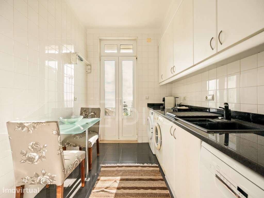 Apartamento T3 duplex, com 2 lugares de garagem, Monte Estoril - Grande imagem: 5/37