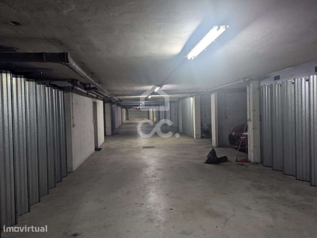 Garagem (box) para venda-8