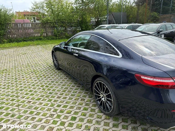 Mercedes-Benz Klasa E 400 Coupe 4-Matic 9G-TRONIC - 7