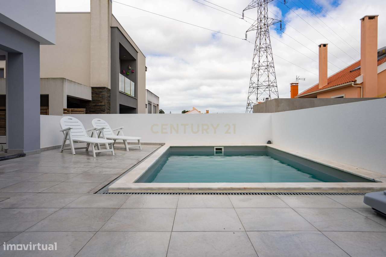 Fantástica Moradia V4+1 com piscina na Quinta de Valadares/Marisol - Grande imagem: 5/49