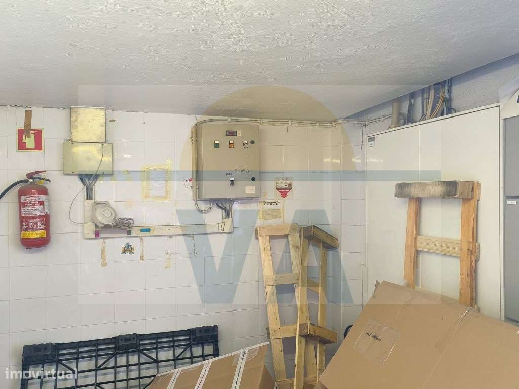 Armazém para Venda em São João da Talha - Excelente Oportunidade às...-6