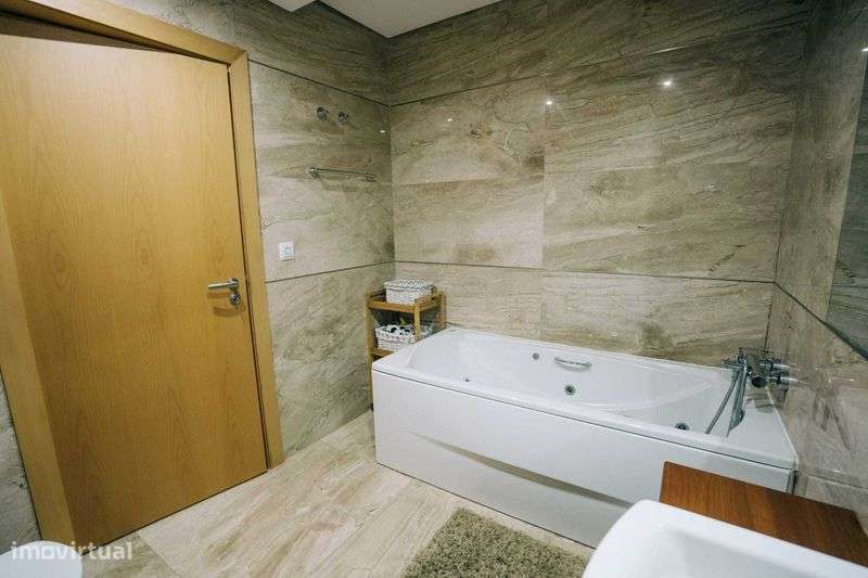 T3 no Pátio das Camélias, completamento mobilado - Grande imagem: 5/12