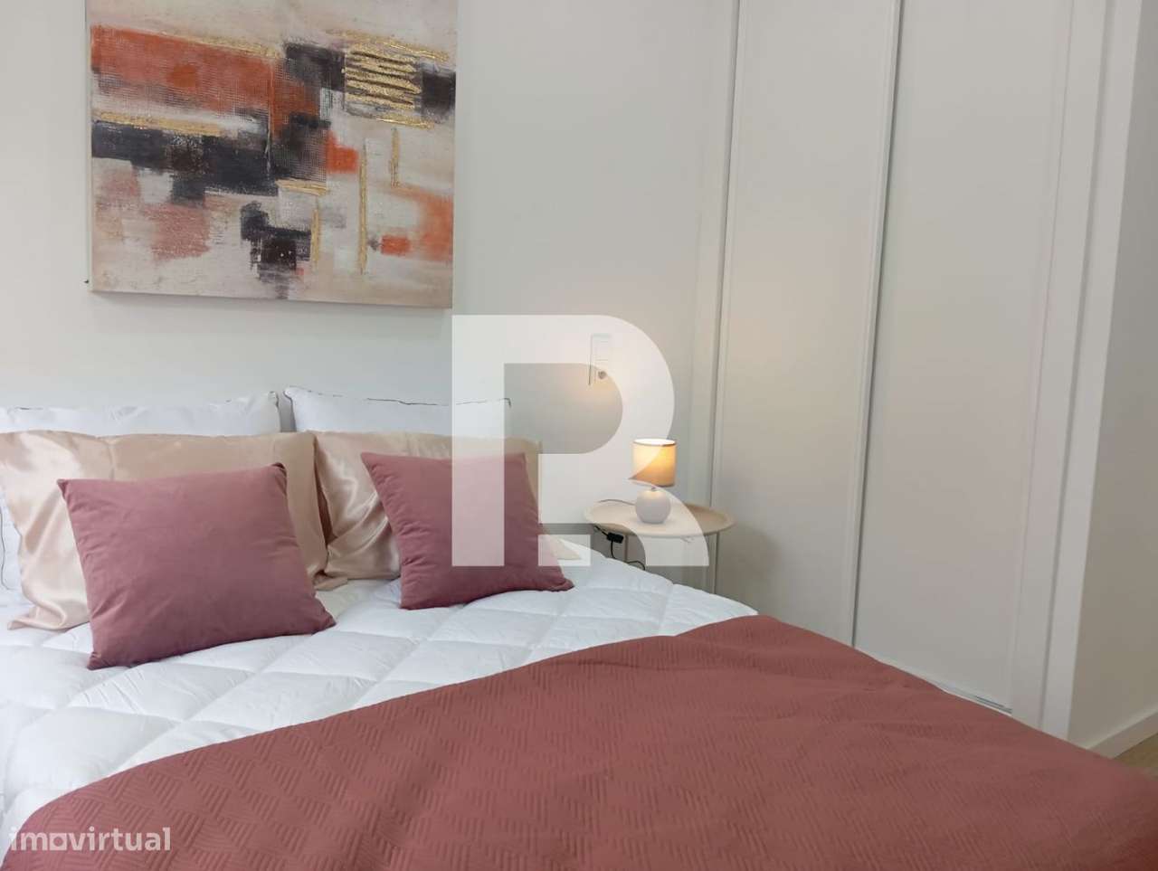 Apartamento T3 Totalmente Remodelado em Benfica-20