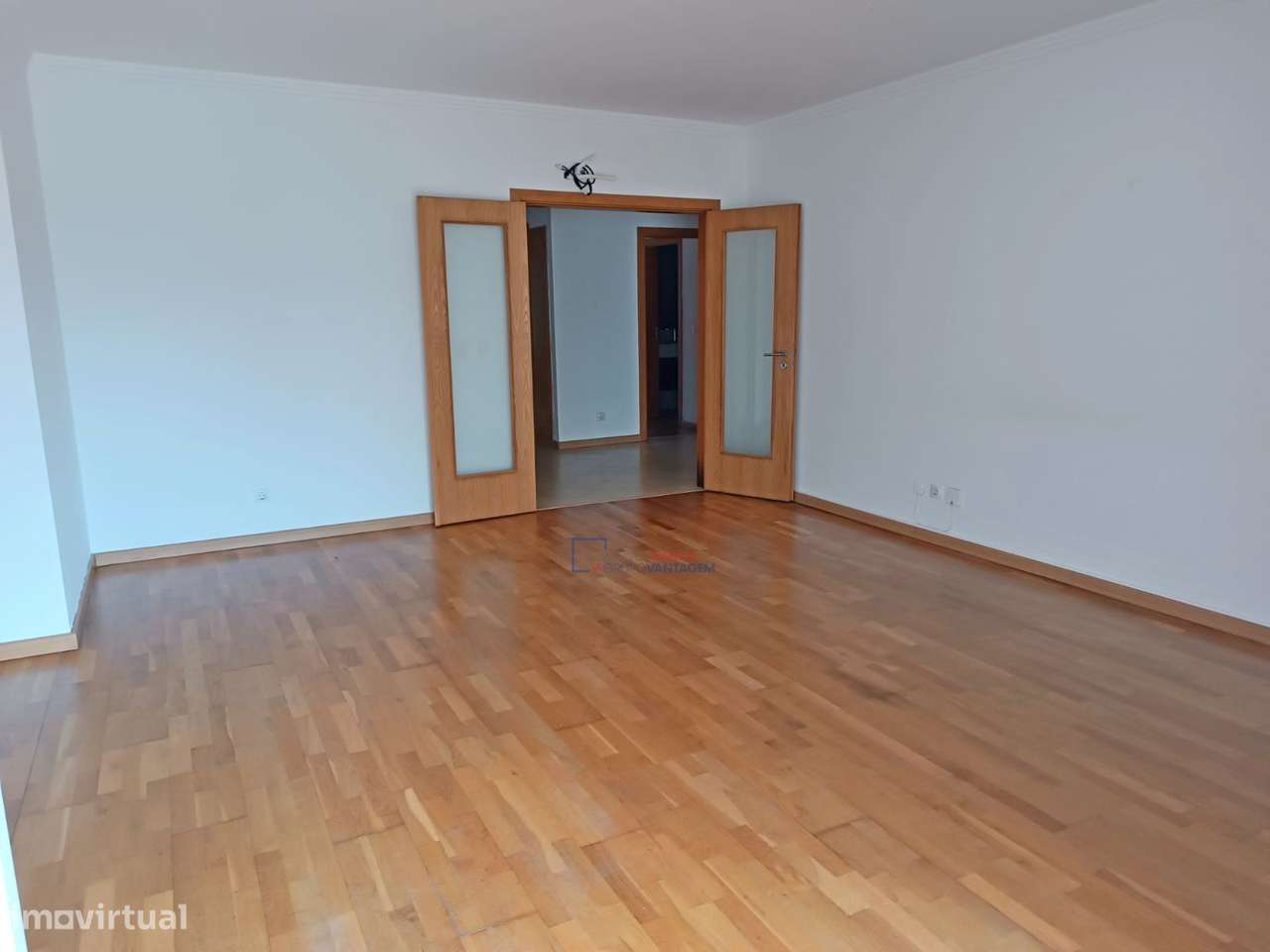 Apartamento T3 com terraço, lugar de Parqueamento e arrecadação - S... - Grande imagem: 2/30