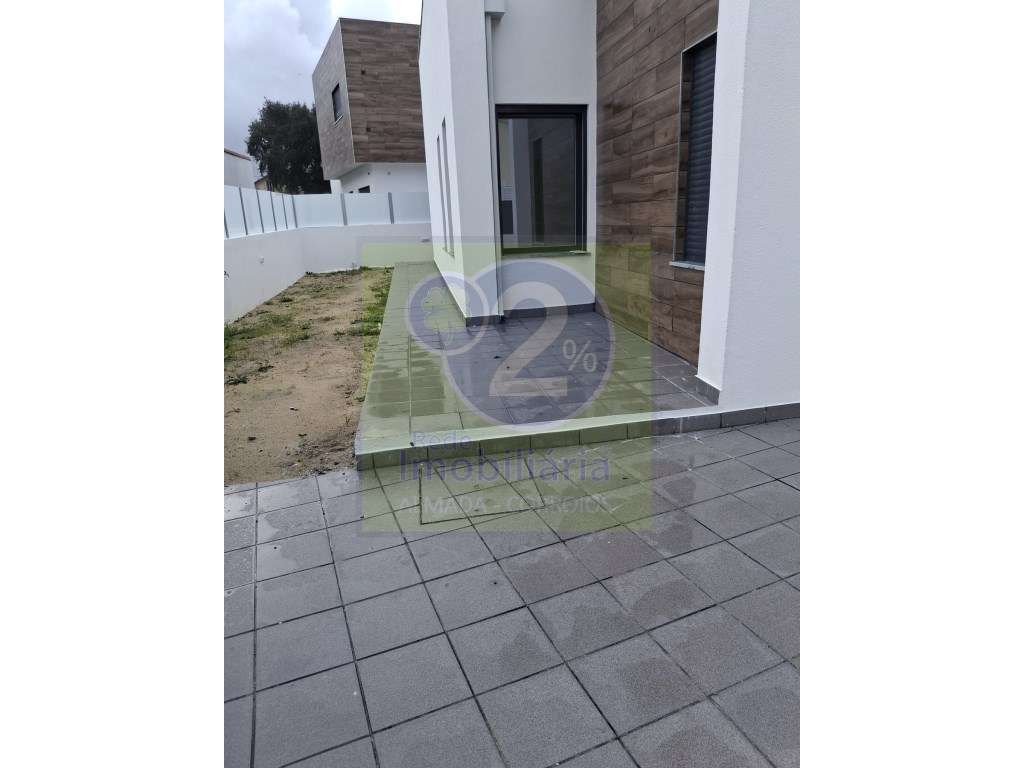 Moradia V5!Nova! Piscina-18