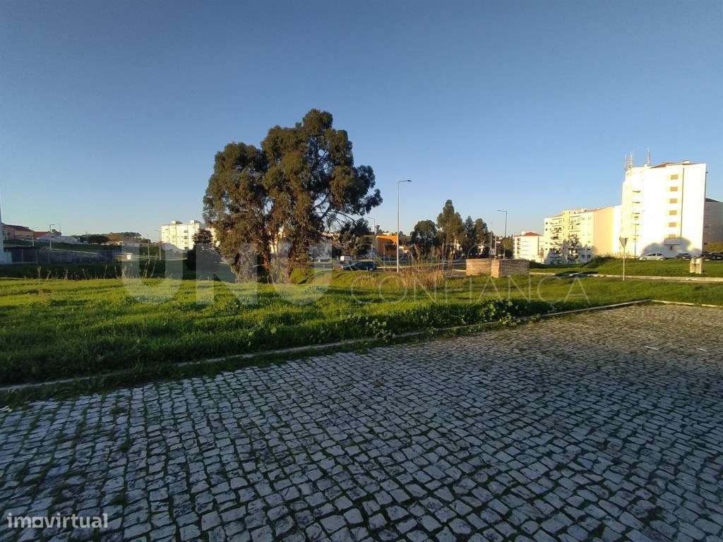 Lote de Terreno destinado a construção multifamiliar, para venda em... - Grande imagem: 5/11