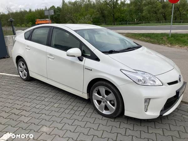 Toyota Prius 1.8 HSD Premium - 3