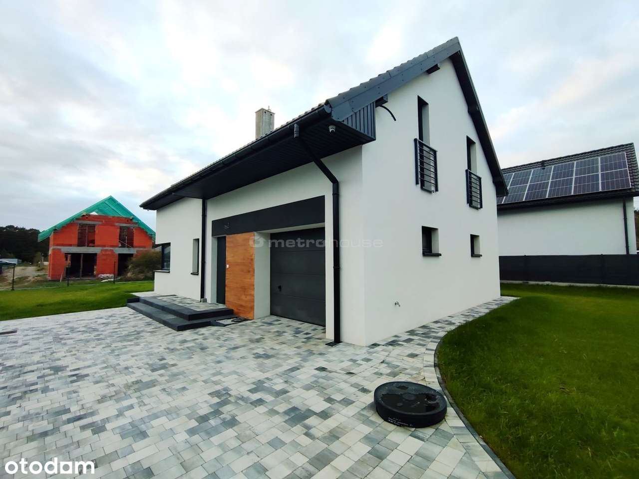 Nowy Dom z garażem, bez PCC! ROGOŹNA-1