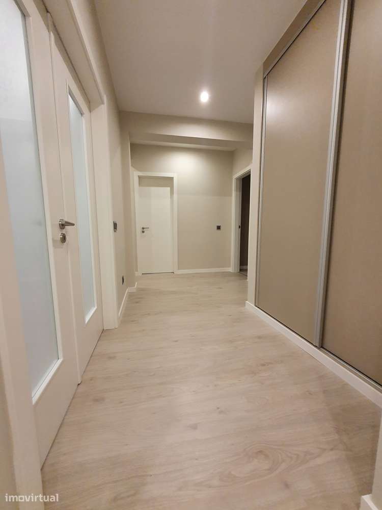 T2 REMODELADO c/varandas VANICELOS-15