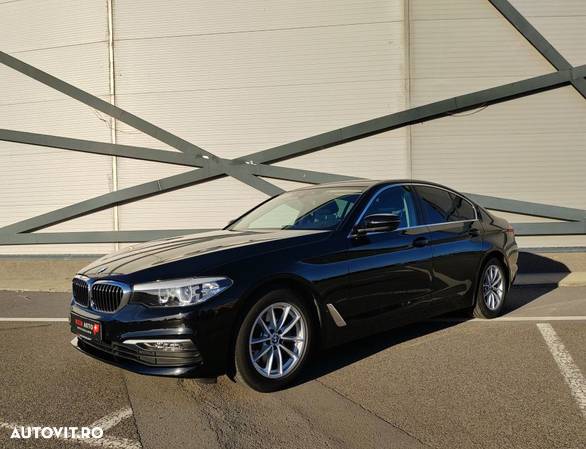 BMW Seria 5 520i AT - 8