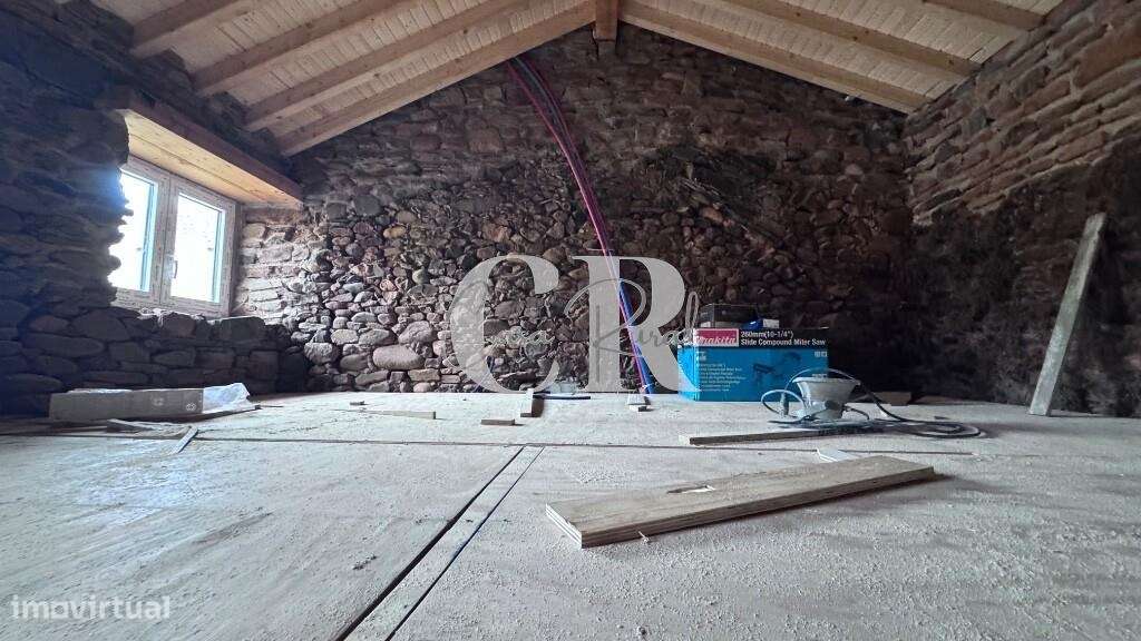 Moradia T2 em pedra-6