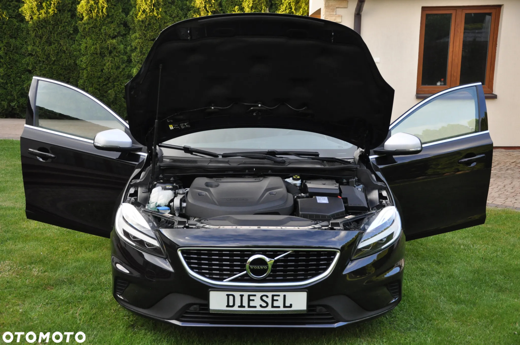 Volvo V40 D3 Drive-E R-Design Momentum - 12