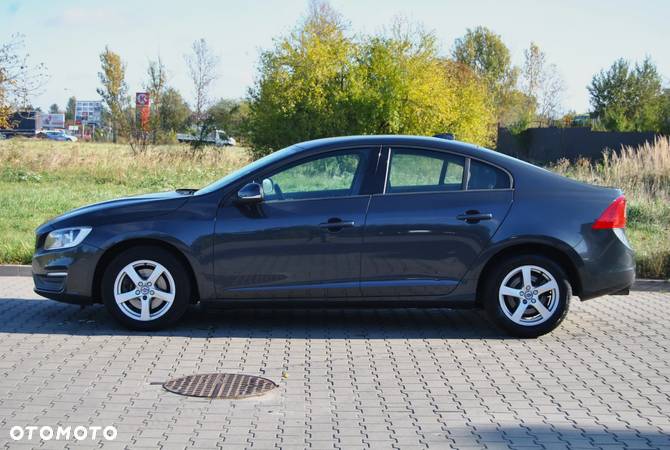 Volvo S60 D2 - 16