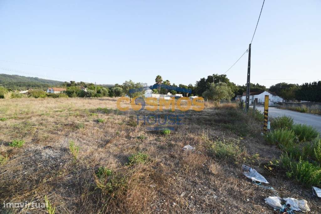 Moradia T2 c/ 6546 m2 terreno - Serra Candeeiros-11