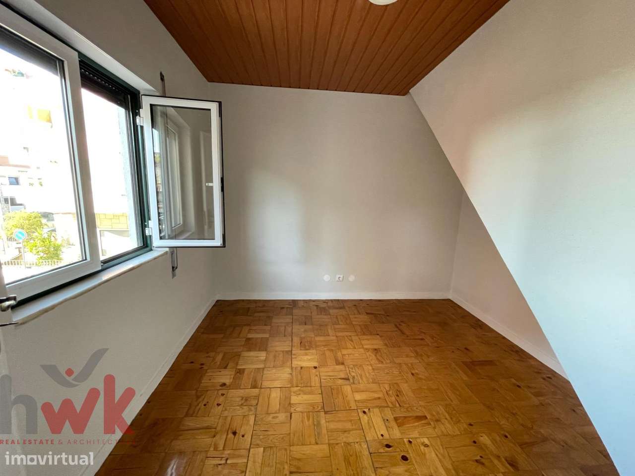 Apartamento T3 Renovado com sótão - Grande imagem: 5/17