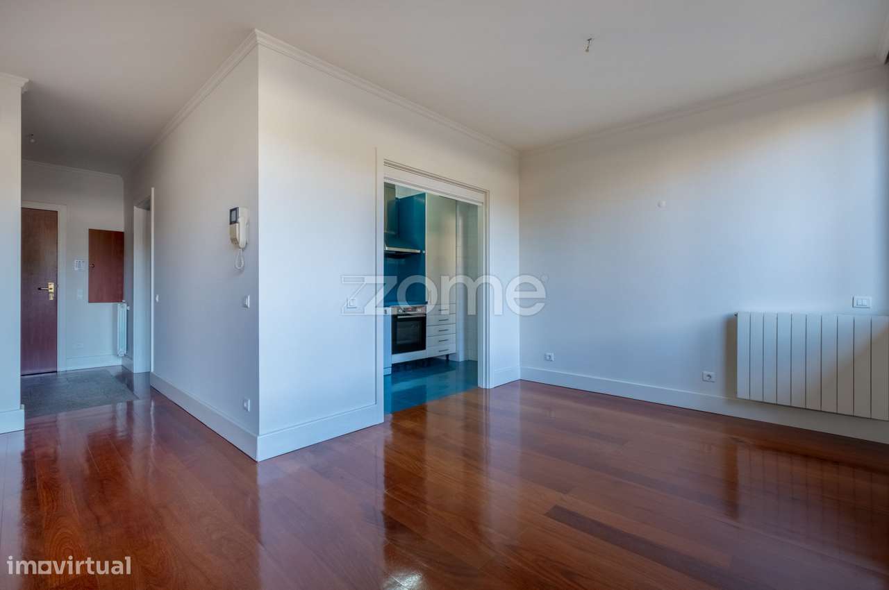 T1 com lugar de garagem e arrumos, Leça da Palmeira - Arrendamento - Grande imagem: 3/26