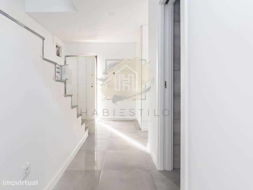 Moradias Geminadas de Arquitetura Moderna- Conforto, Espaço e Quali...-27