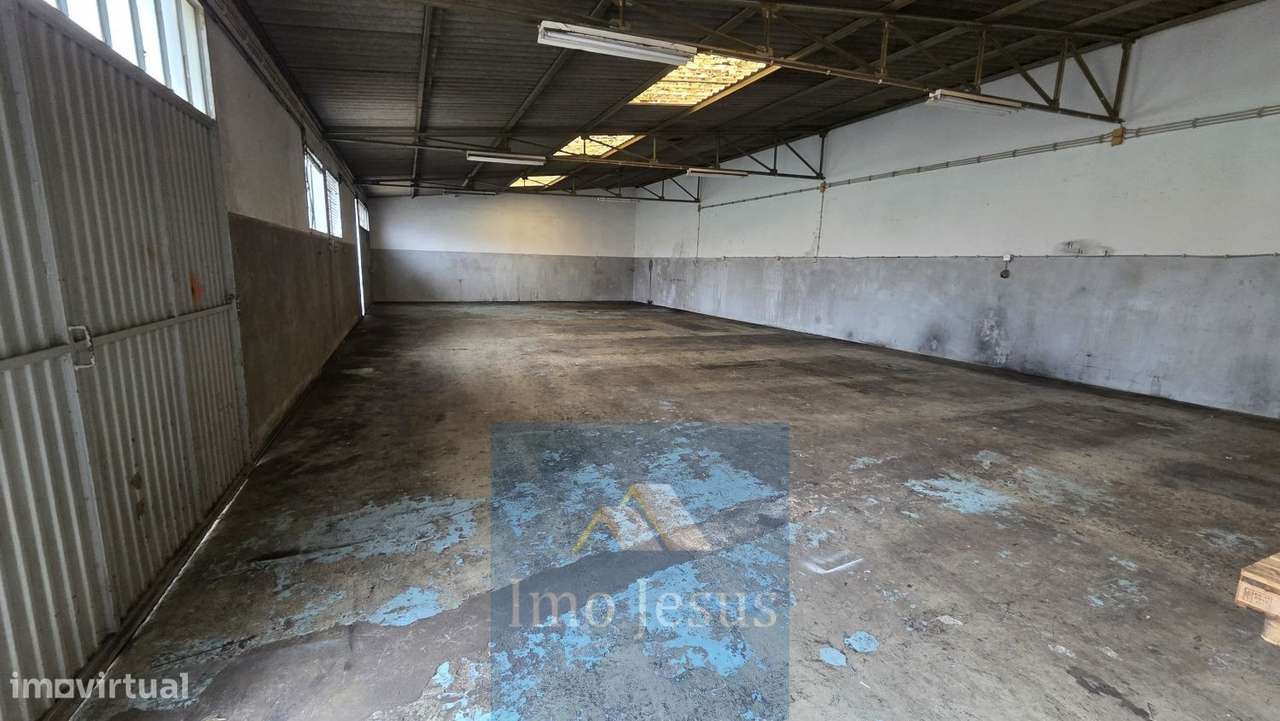 Armazem em Arcozelo - Grande imagem: 5/12